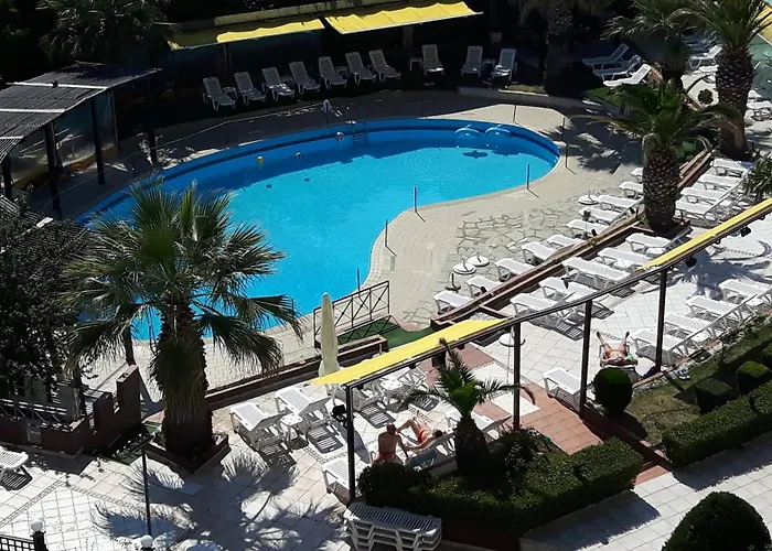 فندق Philippion 3*